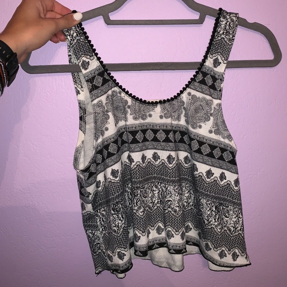 Patterned Crop Top - Picture 2 of 2